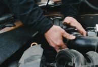 Seu motor cansou? Óleo fortificante nele!