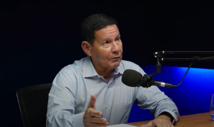Imagem de destaque do post: Mourão diz que plano de golpe é “sem pé nem cabeça” e não vê crime em “escrever bobagem”
