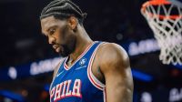 Embiid e Paul George evitam prazo para retorno aos 76ers após cirurgias