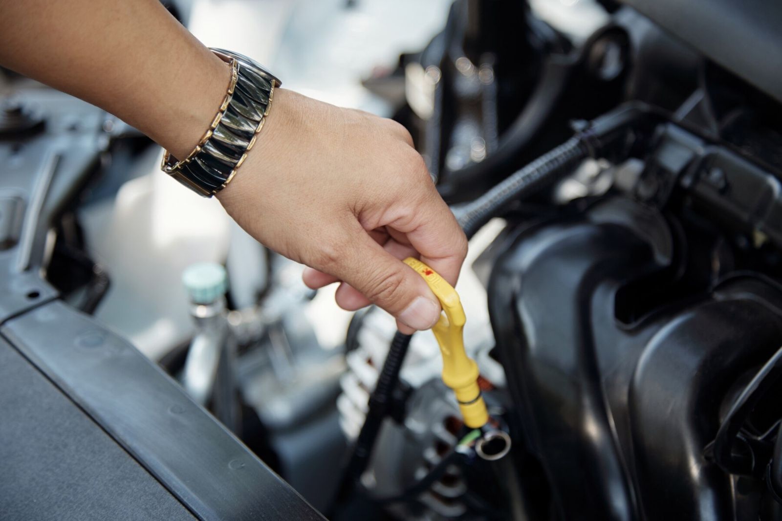 Óleo do motor não pode ser negligenciado • Freepik/Divulgação
