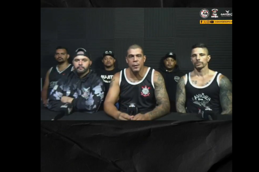 Organizada do Corinthians se manifesta sobre impeachment