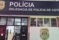Briga termina com mulher morta e rapaz ferido em Cotia (SP)