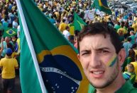 Motoboy de Sorocaba que filmou 8/1 da torre do Congresso é preso na Argentina