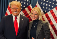 Trump escolhe Pam Bondi para procuradora-geral dos EUA após Gaetz desistir
