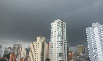 Frente fria chega nesta quinta-feira e potencializa tempestades em São Paulo