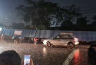 Estrutura de supermercado desaba após forte chuva no interior de SP