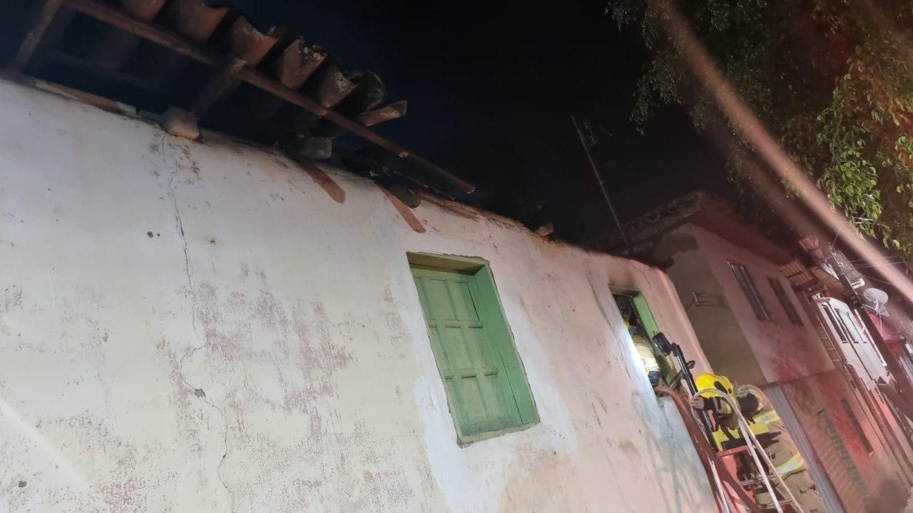 Incêndio casa