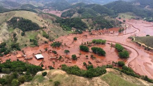 Rompimento da barragem de Fundão, em Mariana, ocorreu em 2015