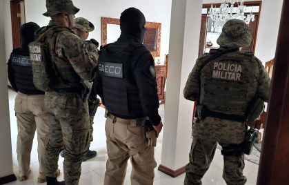 Agentes que participaram de operação