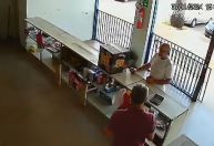 Novas imagens mostram homem-bomba comprando fogos de artifício em loja