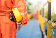 Enel é multada em R$ 10,2 milhões por atrasos em obras públicas no Ceará