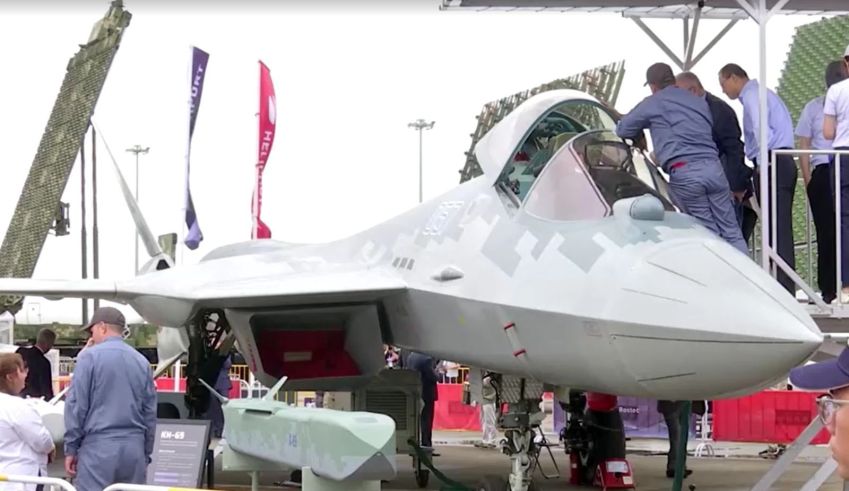 Caça furtivo Su-57 • REUTERS
