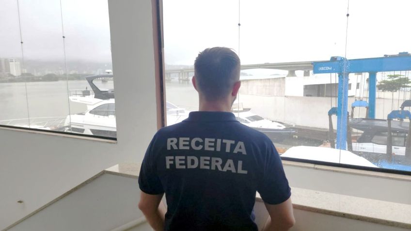 • Receita Federal