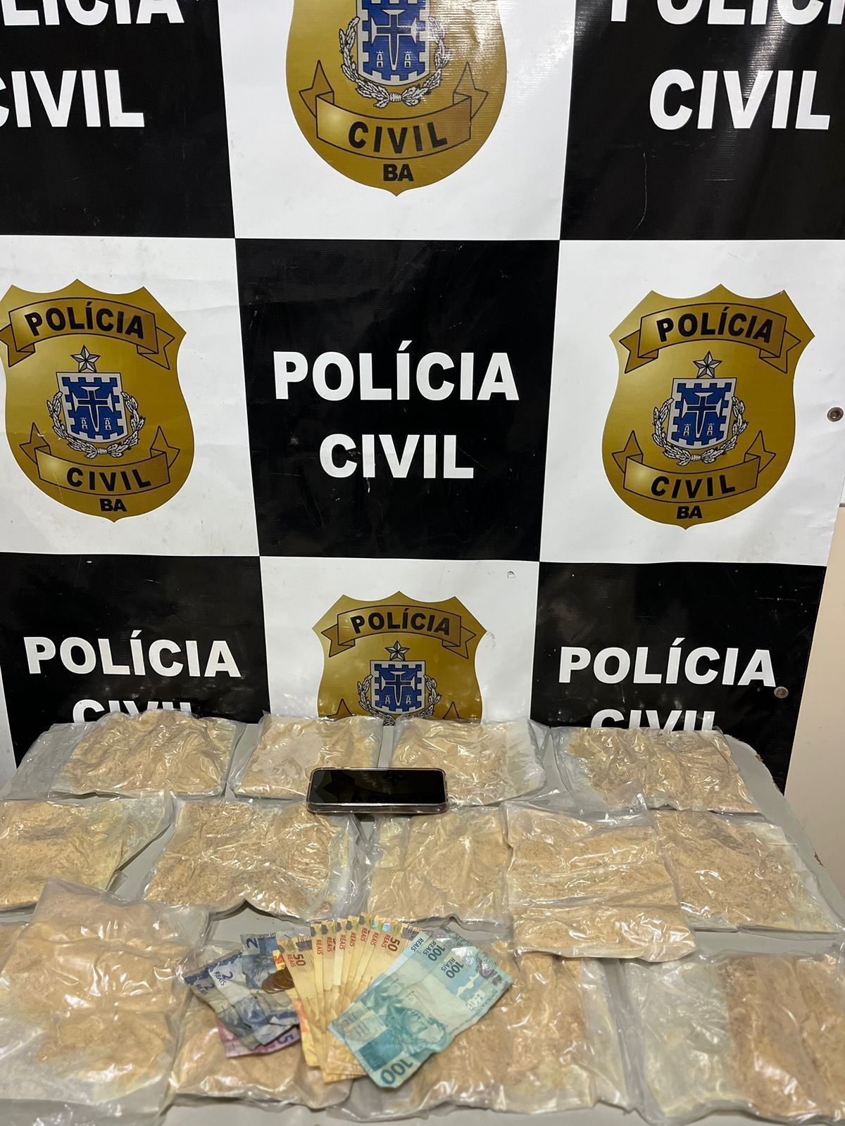 Dinheiro apreendido pela Polícia Civil. • Divulgação/SSP-BA