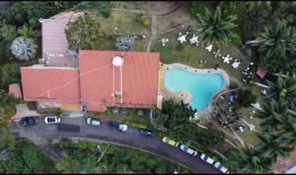 Elevador privativo e vista para a Pedra da Gávea: conheça a mansão devolvida à herdeira da Copag