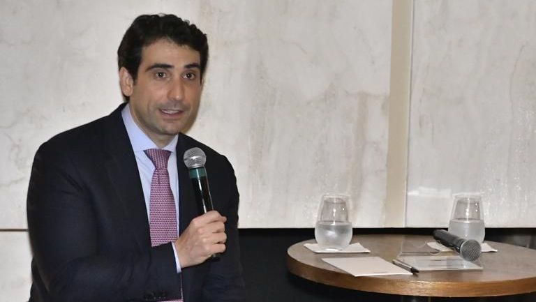 Gabriel Galípolo em evento do Esfera Brasil