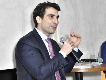 Gabriel Galípolo em evento do Esfera Brasil