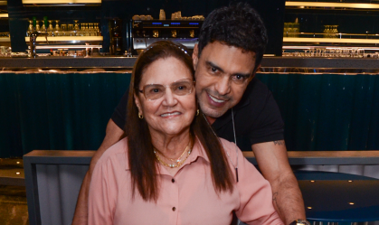 Após morte do marido, mãe de Zezé Di Camargo desabafa: "Nunca olhei fotos"