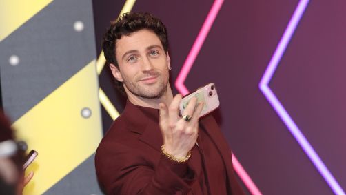 Aaron Taylor Johnson no tapete vermelho do MTV EMA 2024