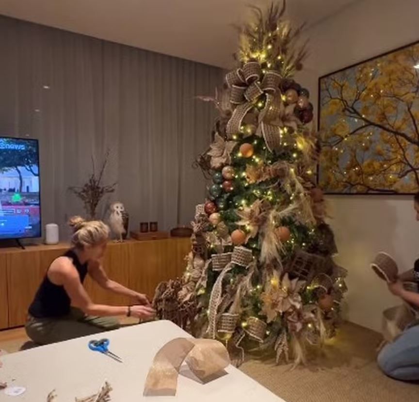 Adriane Galisteu mostra decoração natalina • Instagram/Adriane Galisteu