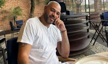 Adriano Imperador cita orgia em biografia: "Sempre gostei de jogo grande"