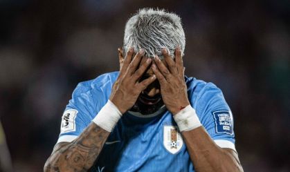 Aguirre marca na vitória do Uruguai