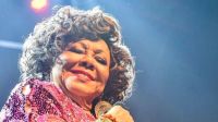 Alcione dedica show a Preta Gil em homenagem emocionante; veja o vídeo