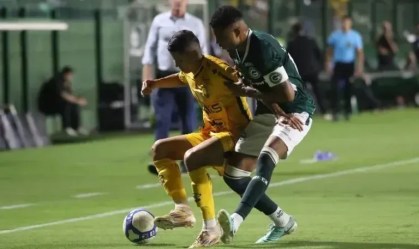Amazonas e Goiás se enfrentam no sábado