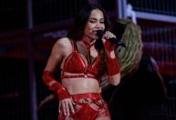 Anitta estreia no Rock The Mountain e canta música nova; assista