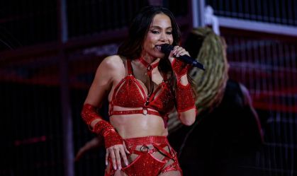 Anitta estreia no Rock The Mountain e canta música nova; assista