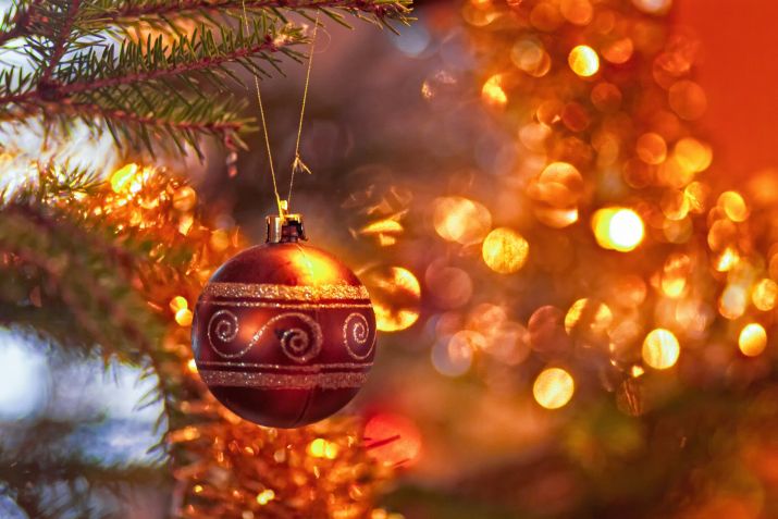 Decorações para árvore de Natal • Unsplash