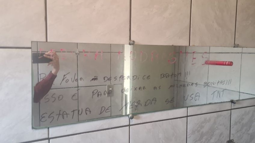 Foto de espelho na casa de Francisco Wanderley Luiz • João Rosa/CNN Brasil