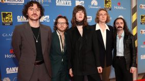 Blossoms no tapete vermelho do MTV EMA 2024