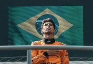 Filho de campeão da Fórmula 1 reage à perda de vaga para brasileiro