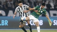Após polêmica, Samuel Xavier e Yan Couto trocam camisas no Mundial