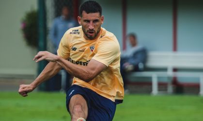 Zubeldía vê Calleri "pressionado", mas não deve tirá-lo do São Paulo