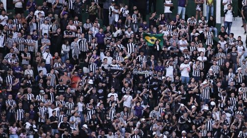 Ceará empatou com o Guarani e garantiu a volta à Série A