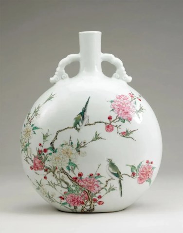 Frasco em formato de garrafa, dinastia Qing, Yongzheng, 1723-1735 • Curadores do Museu Britânico