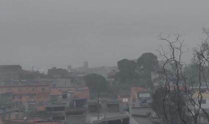 Chuva forte pode atingir São Paulo e causar quedas de árvores e ruas alagadas