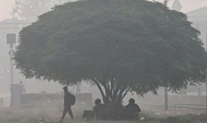 Paquistão faz apelo por "diplomacia climática" com a Índia após poluição recorde