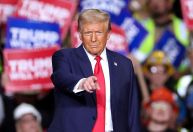 Trump diz que venceu "contra todas as probabilidades" após fim de dois processos