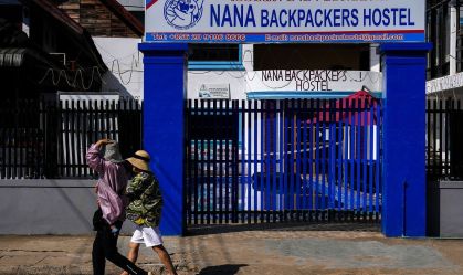 Laos prende funcionários de hostel após envenenamento de turistas por metanol