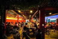 Quinto turista morre em meio a suspeitas de álcool envenenado no Laos