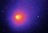 Cometa gigante fica 300 vezes mais brilhante após 4 erupções; entenda