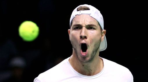 Jan-Lennard Struff classifica Alemanha para as semifinais