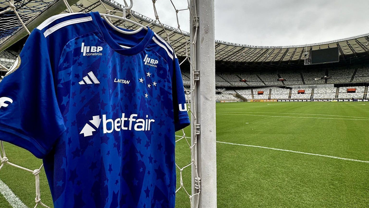 Camisa do Cruzeiro no Mineirão