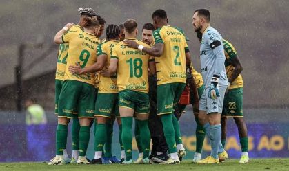 Cuiabá é rebaixado matematicamente para a Série B do Brasileirão
