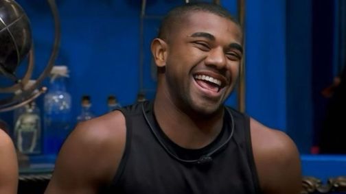Davi Brito usou o termo "calabreso" durante sua passagem no BBB24