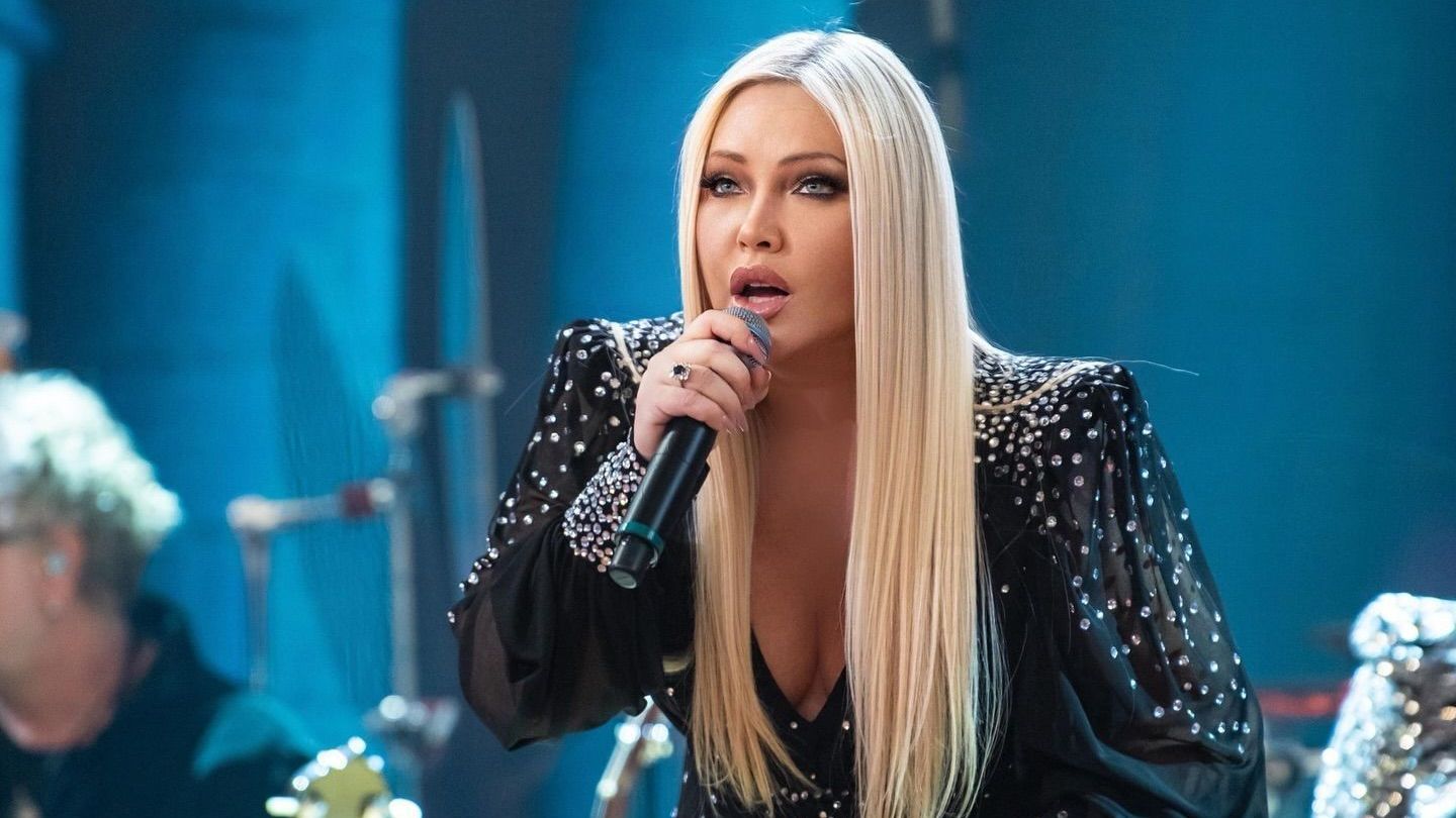 Cantora Deborah Bando revelou que tem fibromialgia