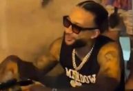 Depay faz tranças e curte pagode em visita a comunidade em São Paulo; veja